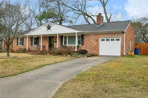 194 Devon Pl, Newport News, VA 23606