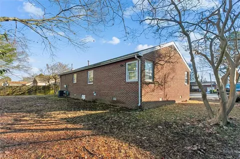 16 Freda Ct, Hampton, VA 23666 photo 24