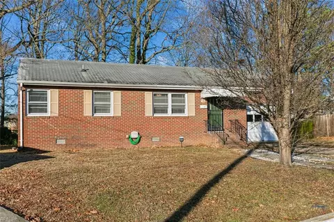16 Freda Ct, Hampton, VA 23666 photo 3