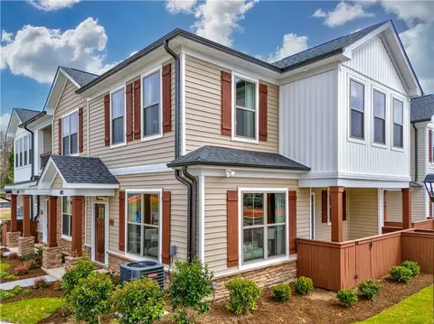 804 Watermark Way, Hampton, VA 23666 photo 2