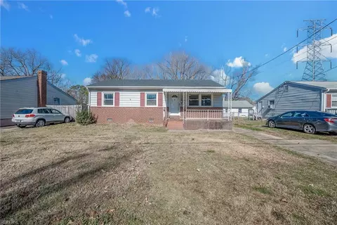 1127 77th St, Newport News, VA 23605