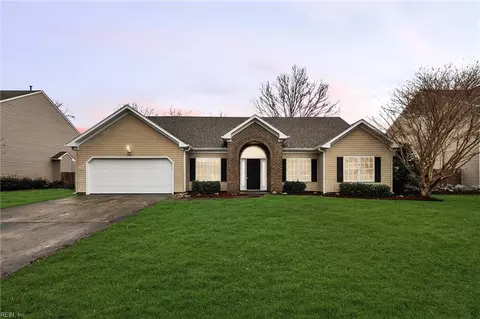 1032 Hawthorne Farm Ter, Virginia Beach, VA 23454