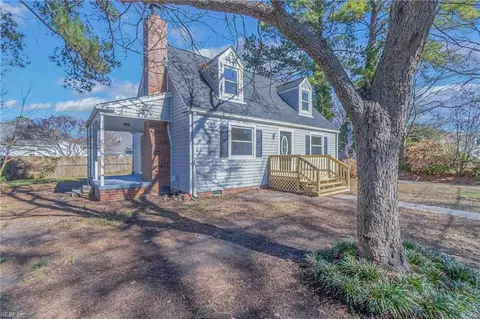308 Dixie Dr, Norfolk, VA 23505 photo 2