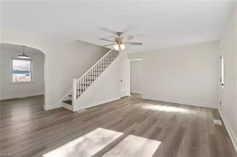 308 Dixie Dr, Norfolk, VA 23505 photo 6