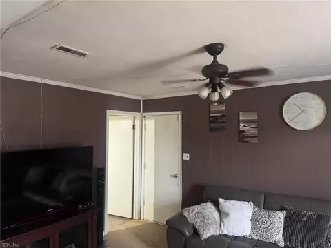1808 Nickerson Blvd, Hampton, VA 23663 photo 3