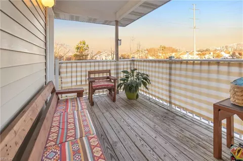 547 Landfall Arch Arch, Virginia Beach, VA 23462