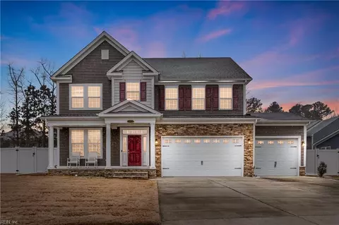 1311 Mcrowland Ln, Chesapeake, VA 23320