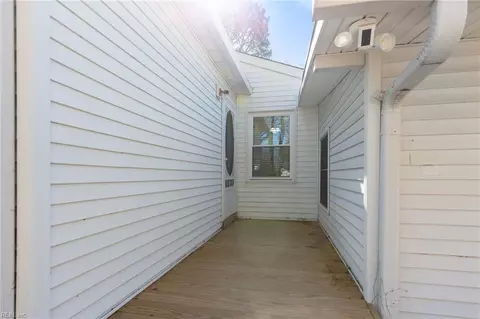 114 Westbrook Dr, Hampton, VA 23666 photo 27