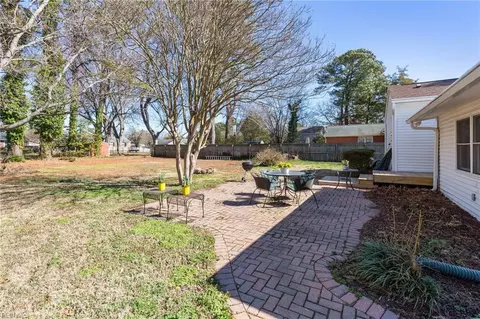 114 Westbrook Dr, Hampton, VA 23666 photo 24