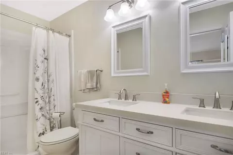 1491 Riverview St, Gloucester Point, VA 23062 photo 12