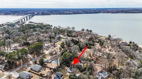 1491 Riverview St, Gloucester Point, VA 23062 photo 2