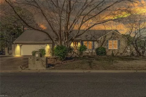 320 Windlesham Dr, Chesapeake, VA 23322