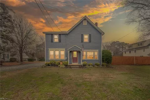 1742 Rokeby Ave, Chesapeake, VA 23320