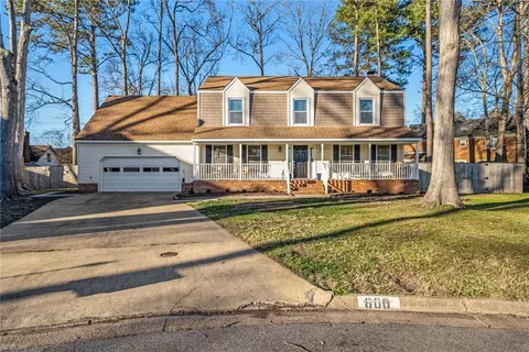 800 Niland Ct, Virginia Beach, VA 23464