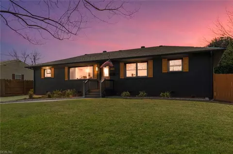 773 Meade Ln, Virginia Beach, VA 23455