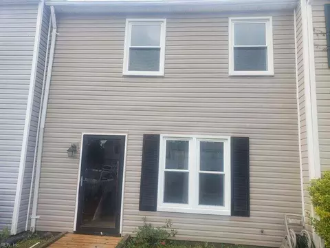 3205 Clover Rd E, Chesapeake, VA 23321