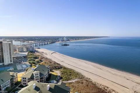 3235 Page Ave #5, Virginia Beach, VA 23451