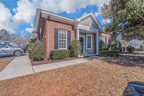 1435 Otterbourne Cir, Chesapeake, VA 23320