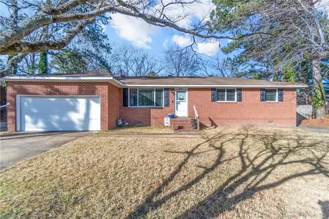 4002 Towne Point Rd, Portsmouth, VA 23703