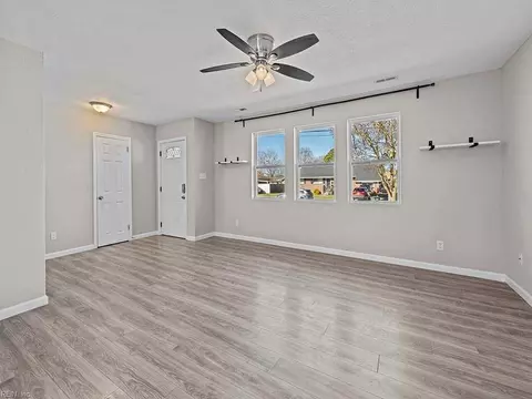 Living - 7808 Walters Dr, Norfolk, VA 23518 photo 2 of 7