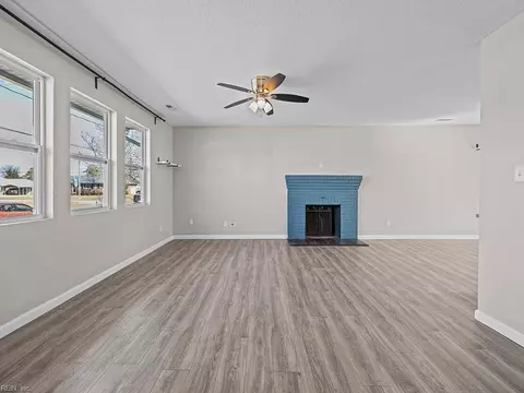 Living - 7808 Walters Dr, Norfolk, VA 23518 photo 3 of 7