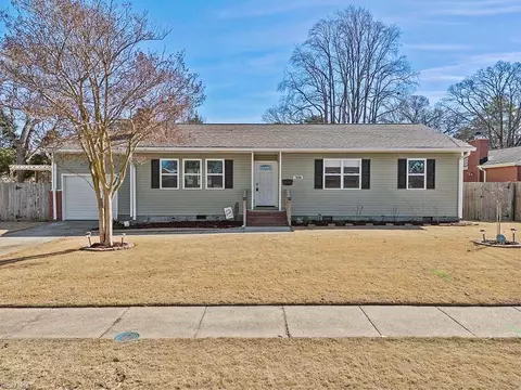 7808 Walters Dr, Norfolk, VA 23518