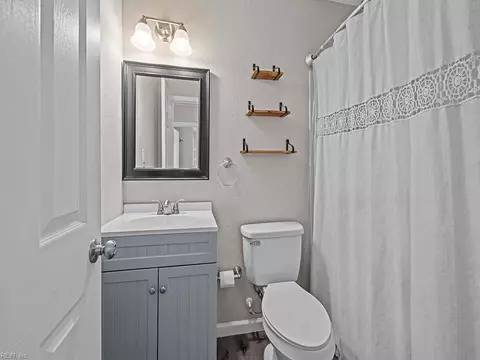 Bath - 7808 Walters Dr, Norfolk, VA 23518 photo 1 of 3