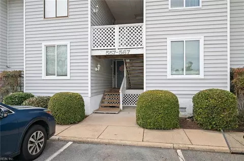 567 Barberton Dr, Virginia Beach, VA 23451