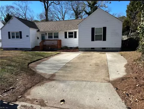8239 Barkwood Dr, Norfolk, VA 23503