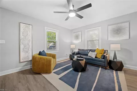 5802 Roanoke Ave, Newport News, VA 23605