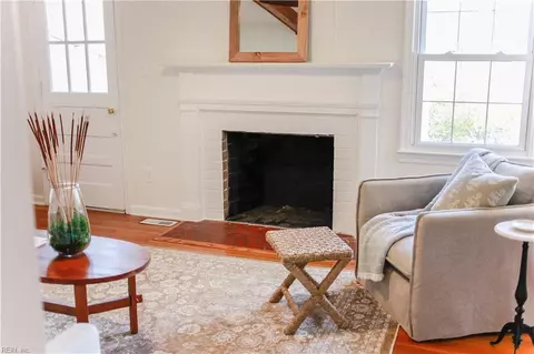 218 Shifting Log Dr, Hampton, VA 23669 photo 18