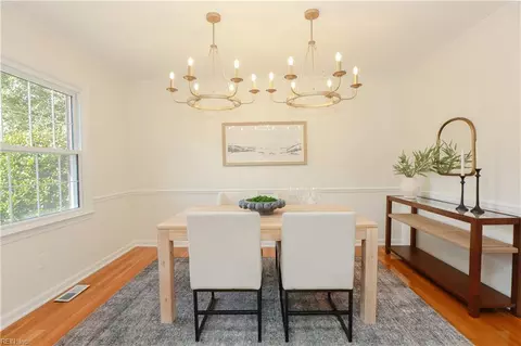 218 Shifting Log Dr, Hampton, VA 23669 photo 8