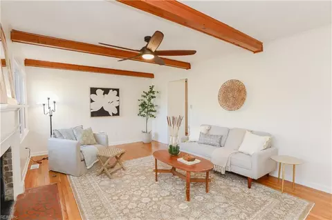 218 Shifting Log Dr, Hampton, VA 23669 photo 5