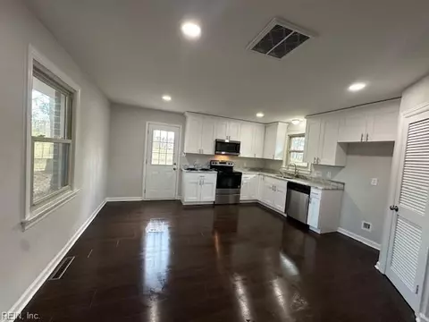 4017 Nina Dr, Chesapeake, VA 23321 photo 14