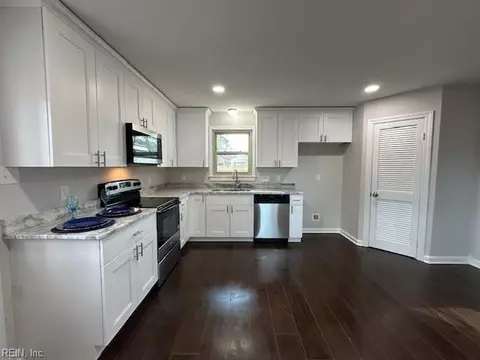 4017 Nina Dr, Chesapeake, VA 23321 photo 12