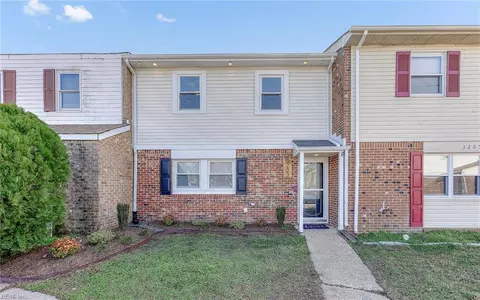 3203 Chesterton Ct, Virginia Beach, VA 23453