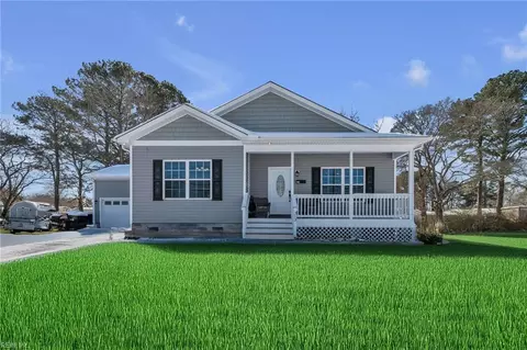 313 Beechdale Rd, Portsmouth, VA 23701