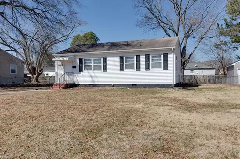 1205 74th St, Newport News, VA 23605