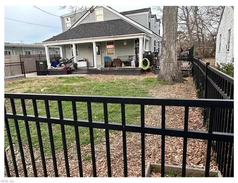 7925 Ardmore Rd, Norfolk, VA 23518