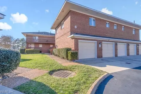 1259 Foursome Ln, Virginia Beach, VA 23455