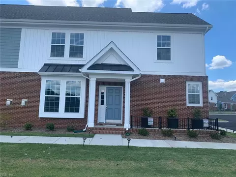 1001 Robinson Rd #1A, Suffolk, VA 23434