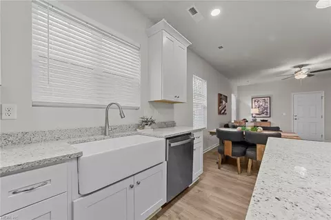1437 Seaboard Ave, Chesapeake, VA 23324 photo 8