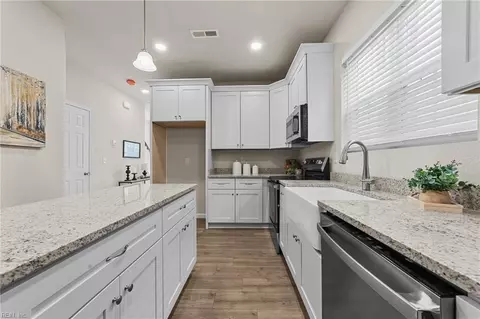 1437 Seaboard Ave, Chesapeake, VA 23324 photo 7
