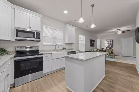 1437 Seaboard Ave, Chesapeake, VA 23324 photo 9