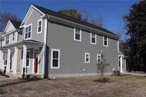 1437 Seaboard Ave, Chesapeake, VA 23324 photo 3