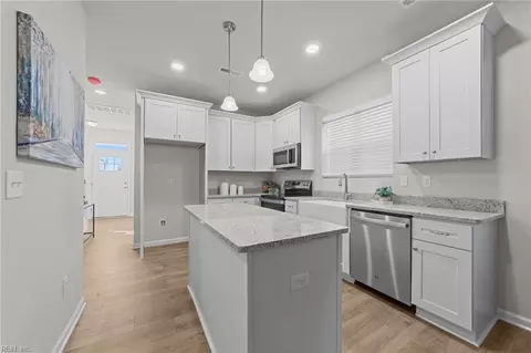 1437 Seaboard Ave, Chesapeake, VA 23324 photo 6