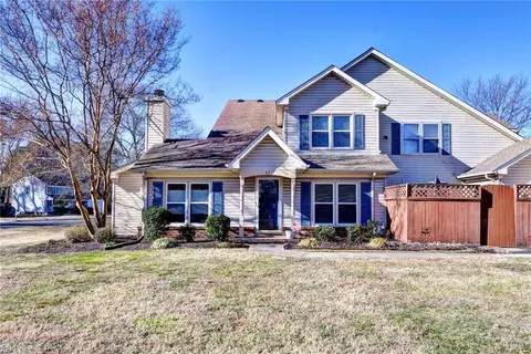 63 Ridge Wood Dr, Hampton, VA 23666