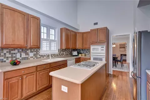 4665 Westhampton, Williamsburg, VA 23188 photo 11