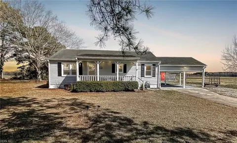 445 E Gibbs Rd, Knotts Island, NC 27950