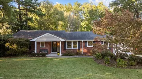 5108 Garner Ave, Portsmouth, VA 23703